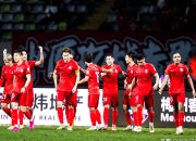 纷繁足球赛事缤纷上演，国内球员豪情万丈的简单介绍