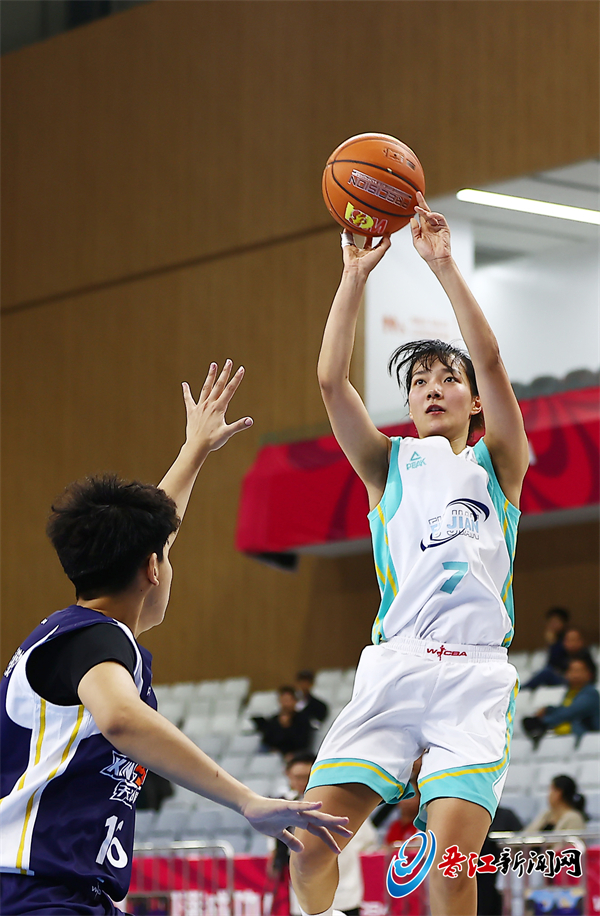 包含美国女篮全明星赛精彩回放,激情绽放场上的词条 包含美国女篮全明星赛精彩回放,激情绽放场上的词条