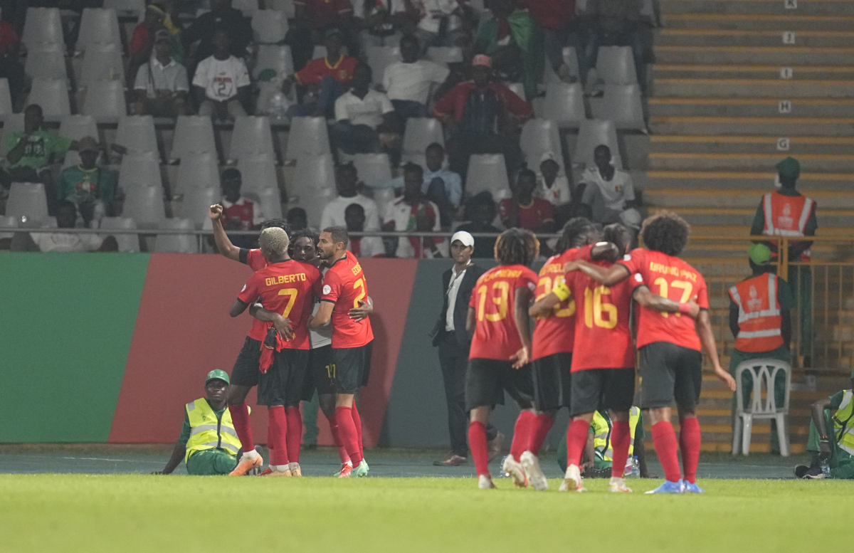 关于华夏队员努力拼搏,期待取得更好成绩的信息 关于华夏队员努力拼搏,期待取得更好成绩的信息