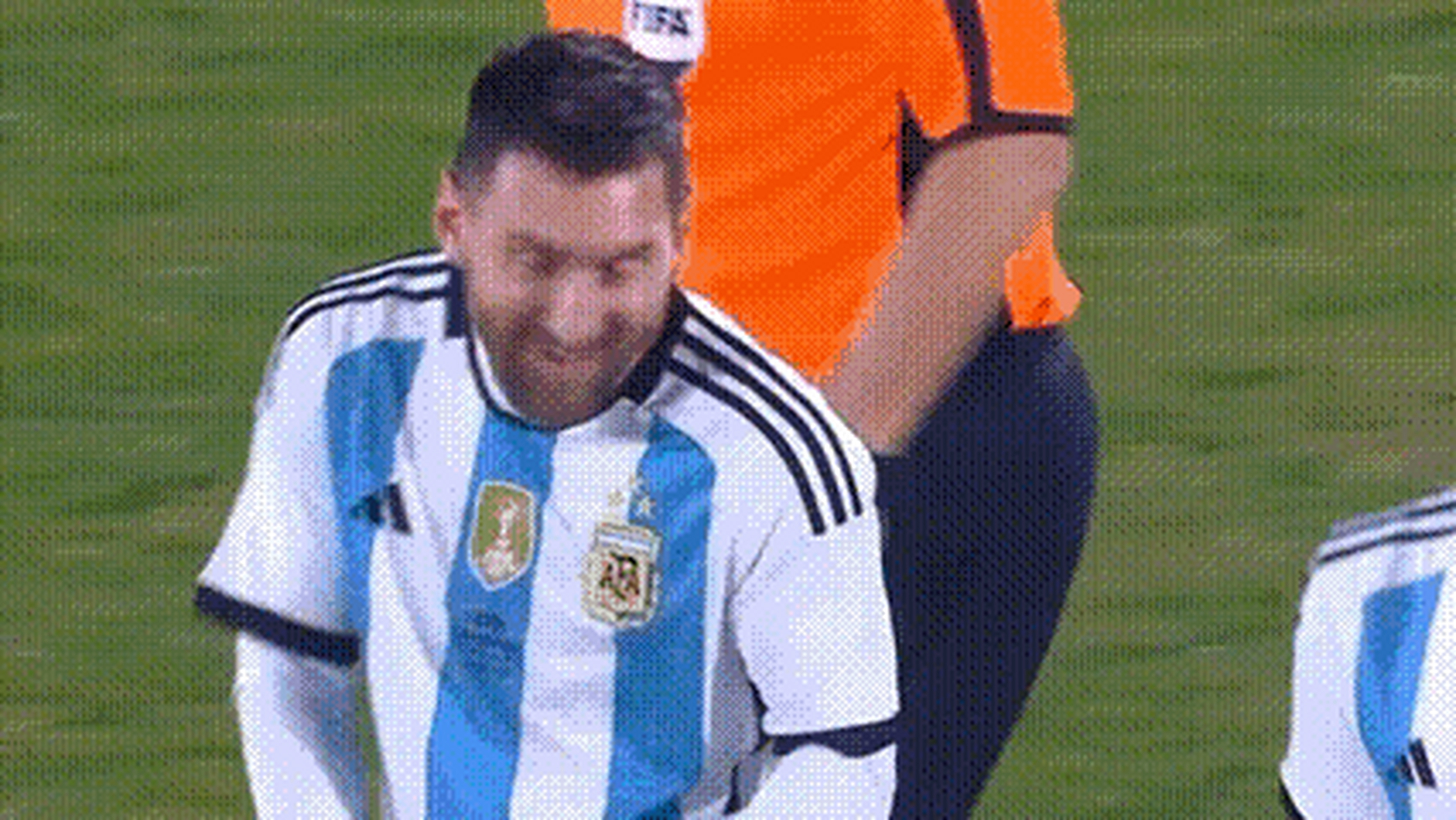 巴萨绝杀逆转，梅西再演帽子戏法