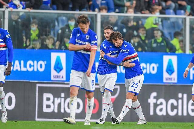 沙尔克队伍主场击败劲旅，豪取三分