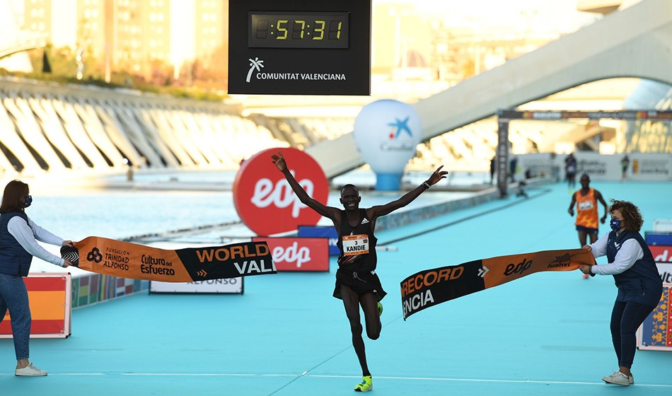 关于复仇之战！基普乔格率领法国队成功逆转获胜的信息