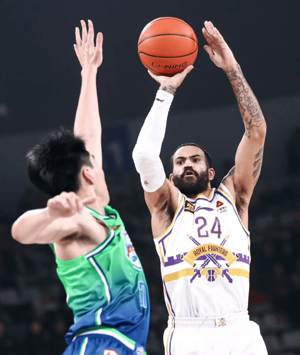 格林惊艳全场，篮网助攻爆棚，复出首战轰40分逆转取胜！的简单介绍